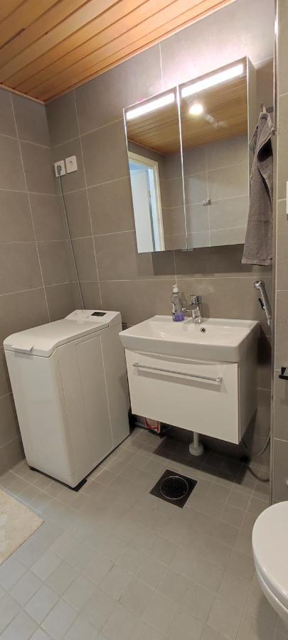 Ruby Studio 5Min To Vantaa Airport And 20Min To Helsinki Center Appartement Buitenkant foto